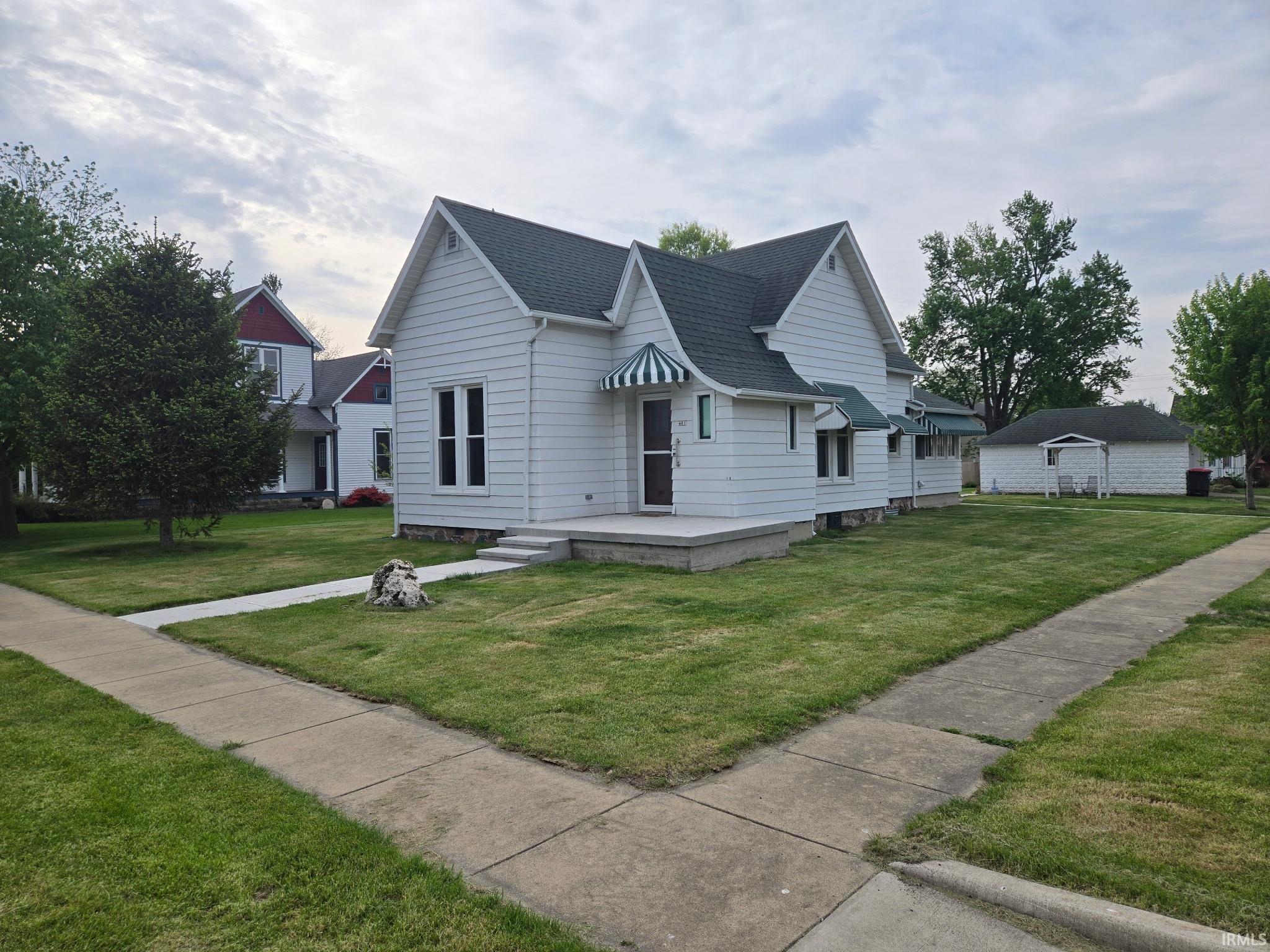 401 E 3rd Street Brookston IN 47923