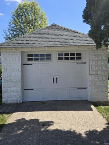 401 E 3rd Street Brookston IN 47923