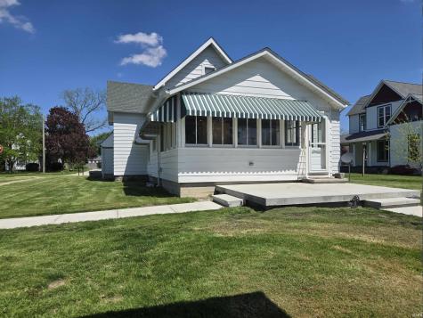 401 E 3rd Street Brookston IN 47923