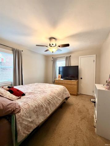 2425 Lynn Avenue Fort Wayne IN 46805