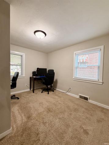 2425 Lynn Avenue Fort Wayne IN 46805