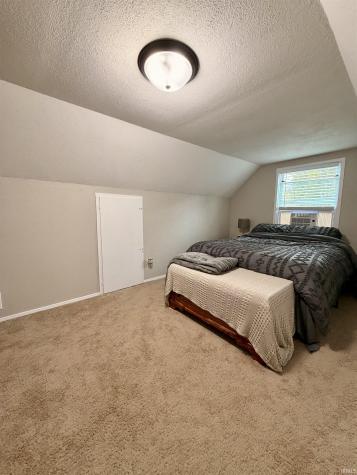 2425 Lynn Avenue Fort Wayne IN 46805