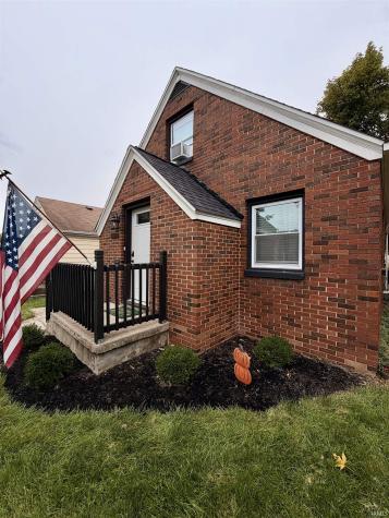 2425 Lynn Avenue Fort Wayne IN 46805