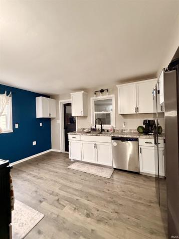 2425 Lynn Avenue Fort Wayne IN 46805