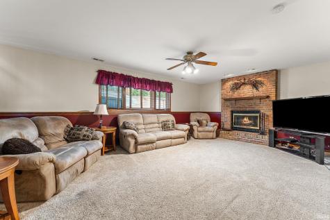 65 Beiriger Drive Dyer IN 46311