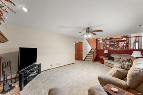 65 Beiriger Drive Dyer IN 46311