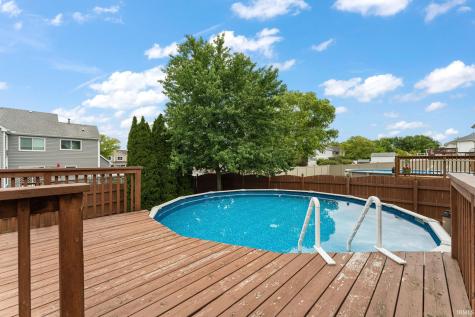 65 Beiriger Drive Dyer IN 46311