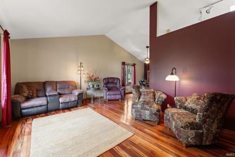 65 Beiriger Drive Dyer IN 46311