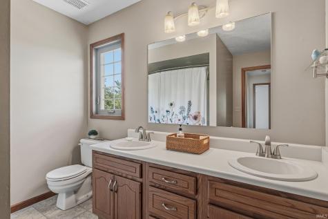 5615 Albany Court Fort Wayne IN 46835