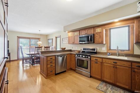 6005 S 030 W Wolcottville IN 46795