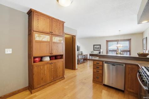 6005 S 030 W Wolcottville IN 46795