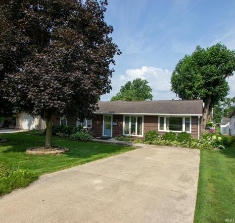 926 S Brady Street Attica IN 47918