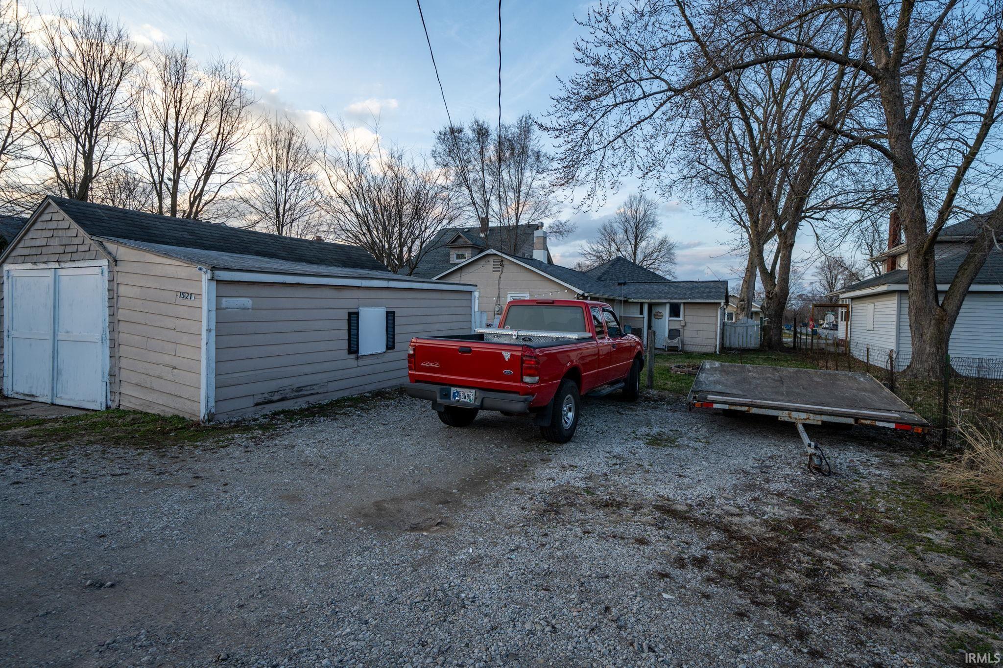1521 E Lincolnway Mishawaka IN 46544