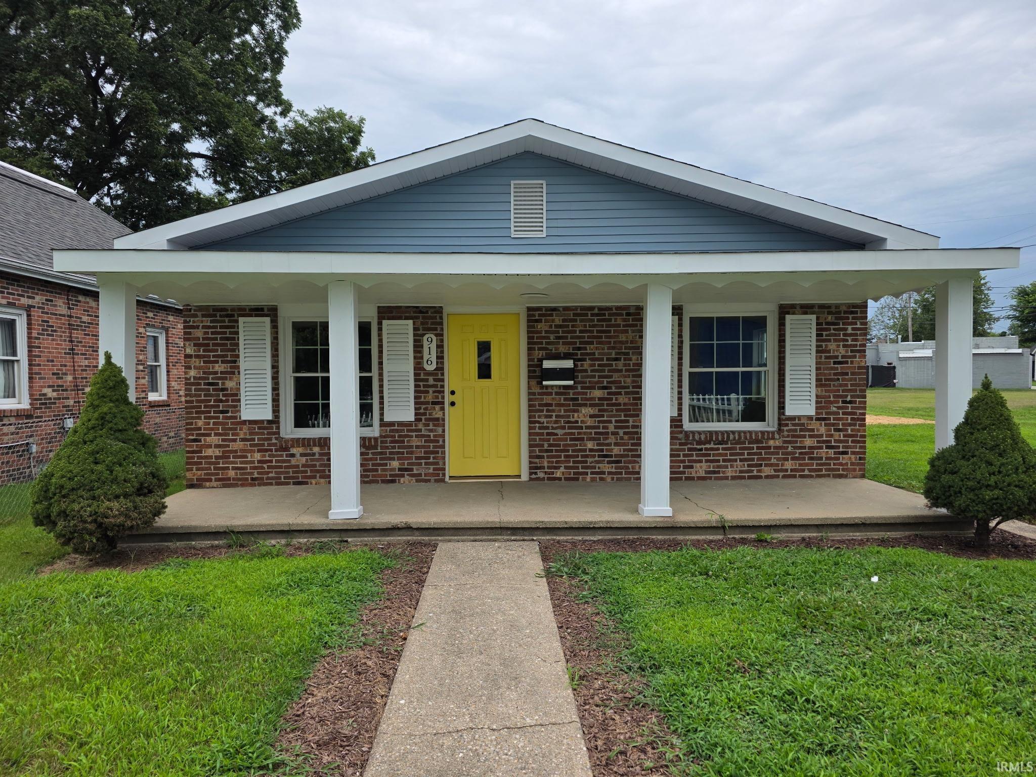 916 N 13th Street Vincennes IN 47591