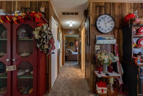 6506 E 250 N Road Monticello IN 47960