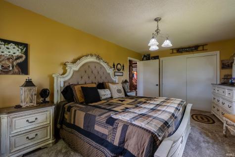 6506 E 250 N Road Monticello IN 47960