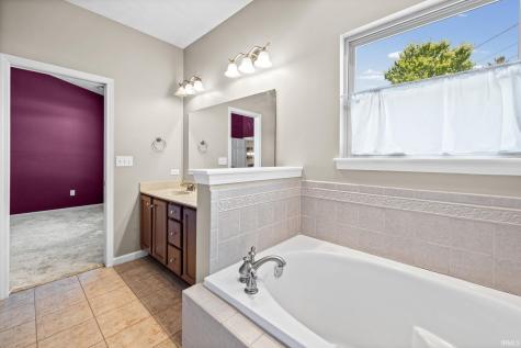 2475 Estancia Lane Lafayette IN 47909