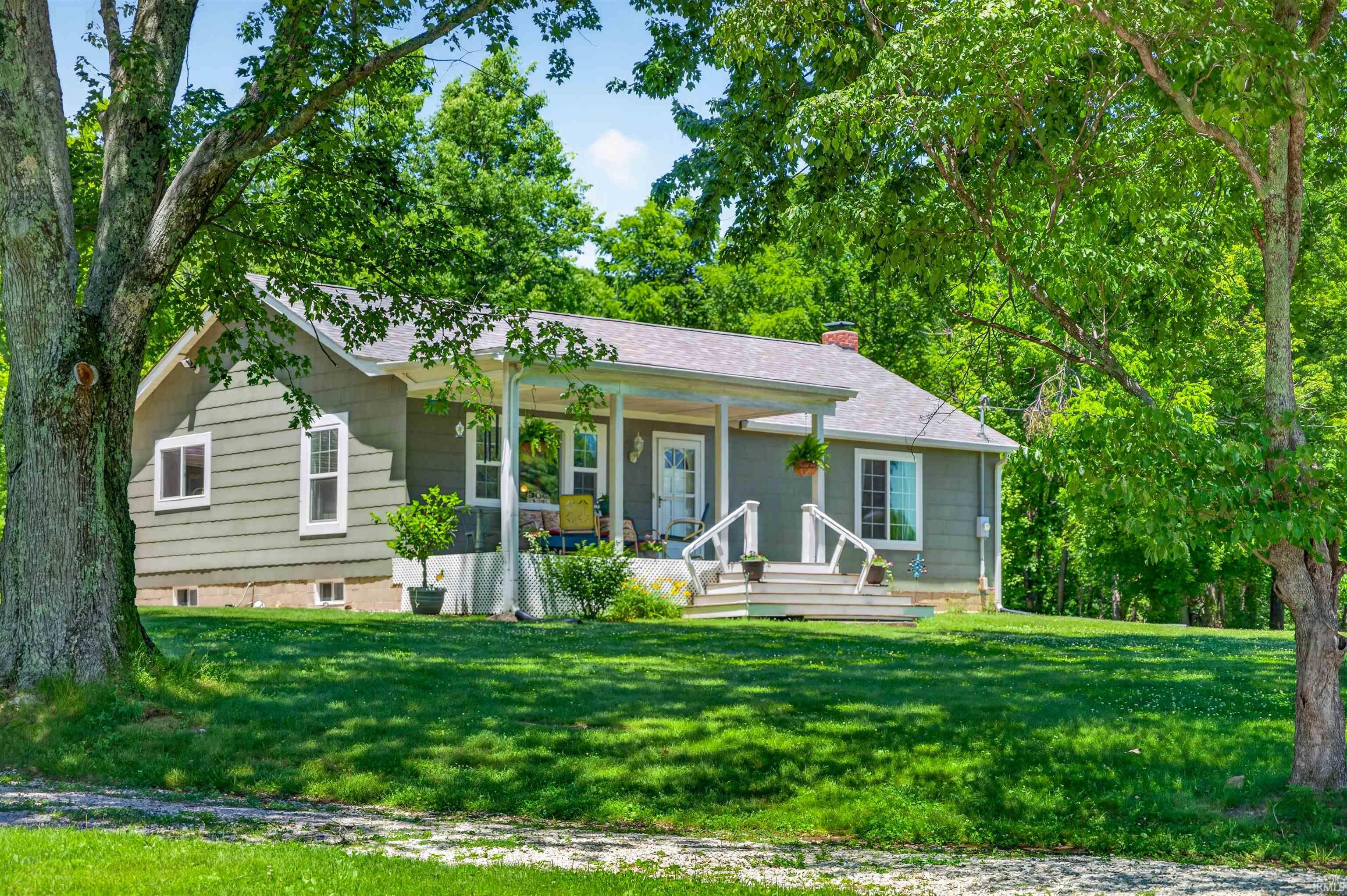 9167 N Newark Road Solsberry IN 47459