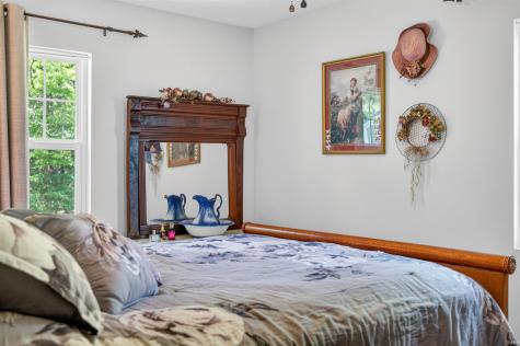 9167 N Newark Road Solsberry IN 47459