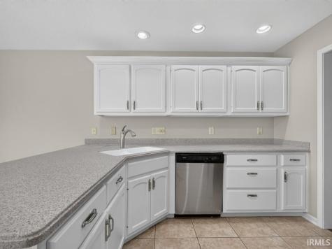 5406 Sorrento Boulevard Fort Wayne IN 46845