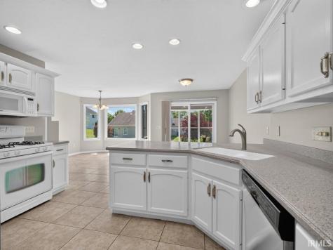 5406 Sorrento Boulevard Fort Wayne IN 46845