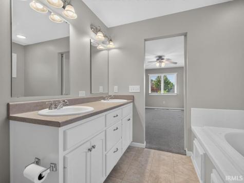 5406 Sorrento Boulevard Fort Wayne IN 46845
