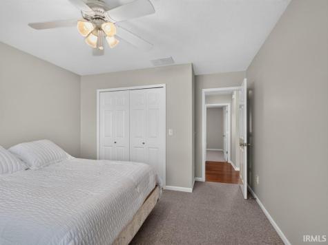 5406 Sorrento Boulevard Fort Wayne IN 46845