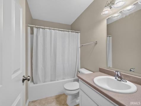 5406 Sorrento Boulevard Fort Wayne IN 46845