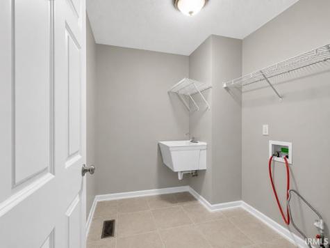 5406 Sorrento Boulevard Fort Wayne IN 46845