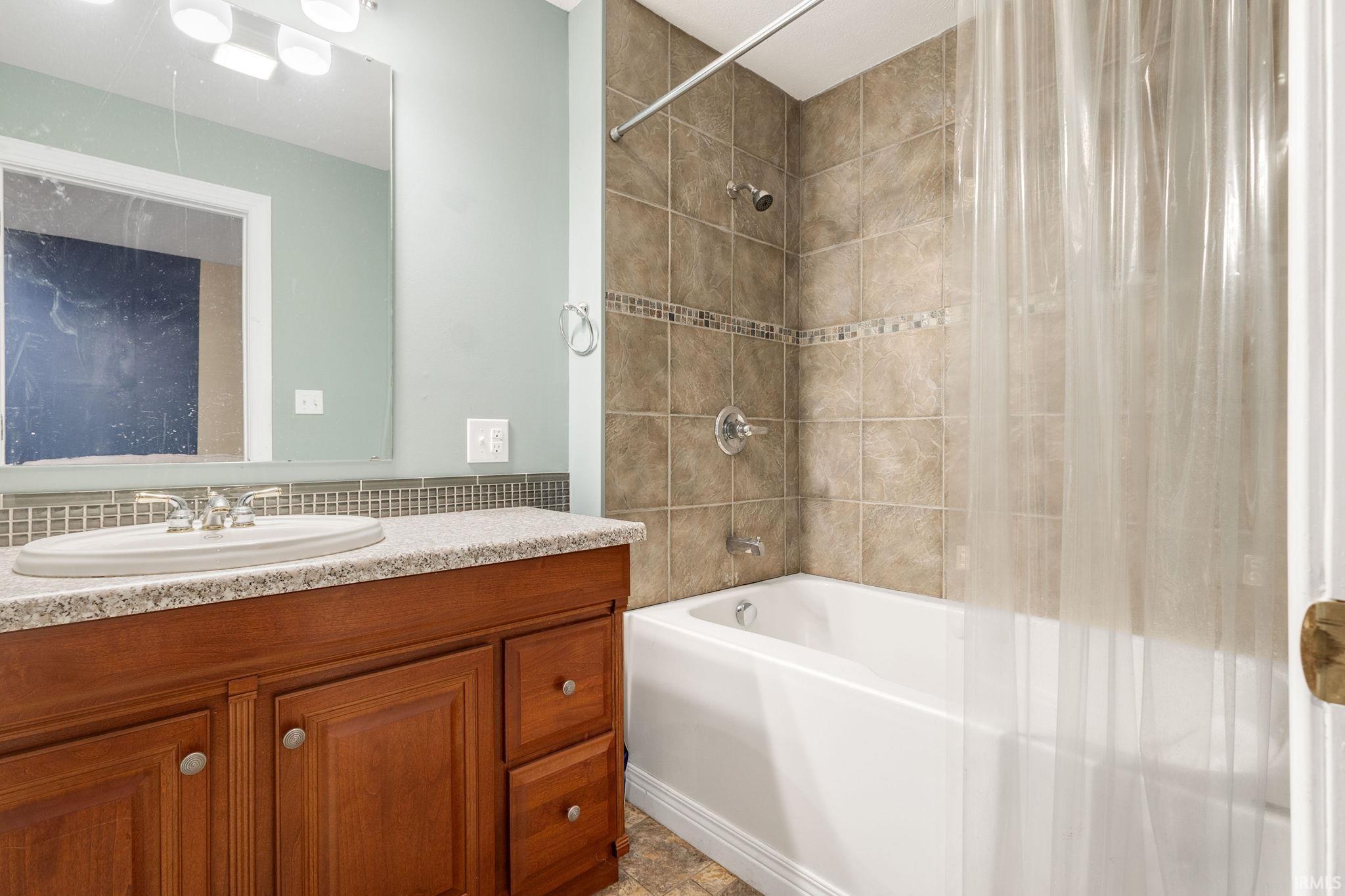 13285 12th Road Plymouth IN 46563