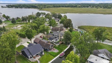 519 E Lake View Road Syracuse IN 46567