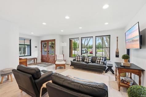 519 E Lake View Road Syracuse IN 46567