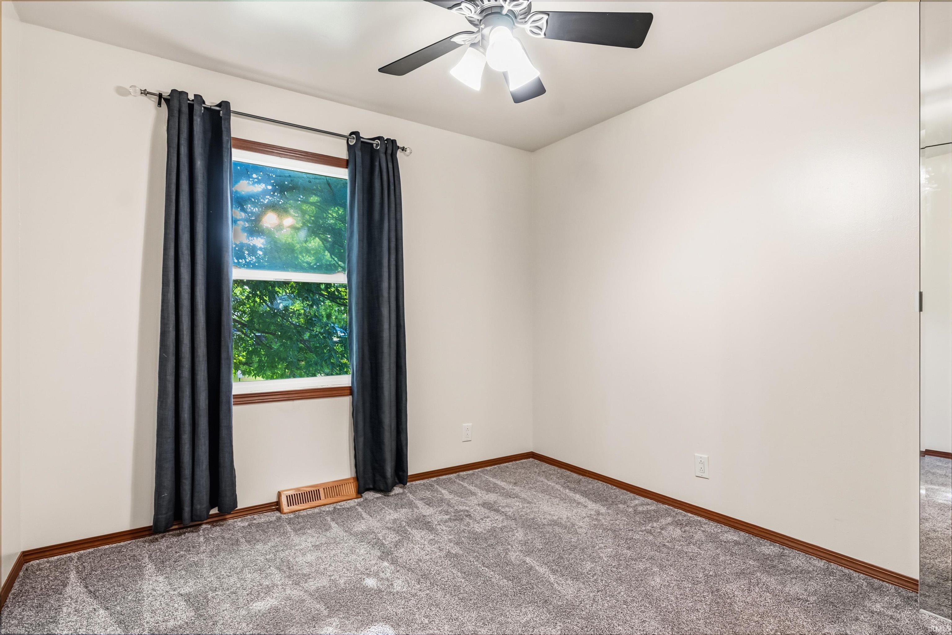 1823 Rosemont Avenue Warsaw IN 46580