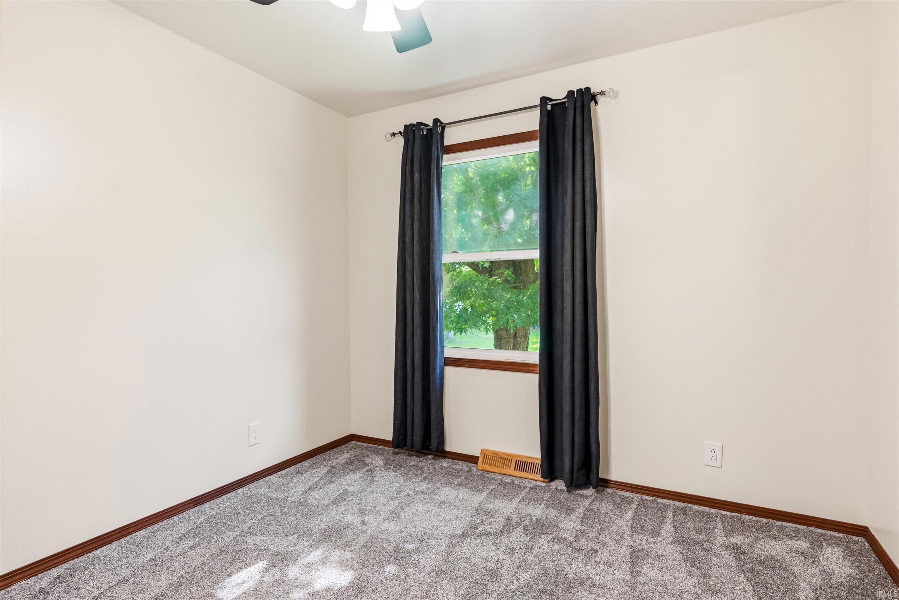 1823 Rosemont Avenue Warsaw IN 46580