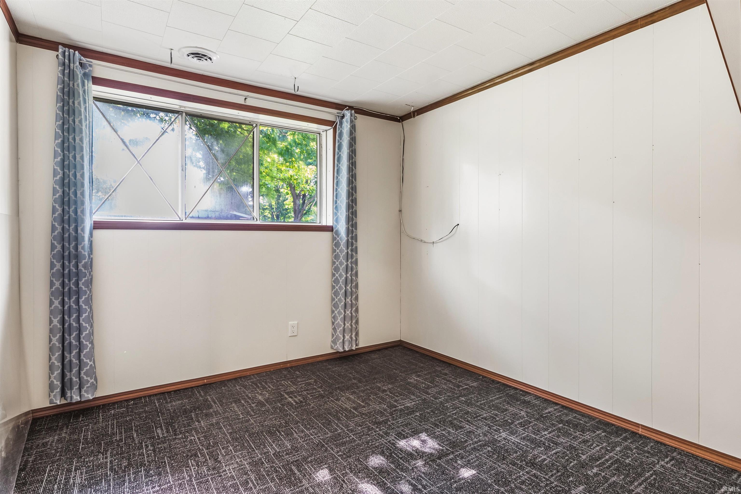1823 Rosemont Avenue Warsaw IN 46580