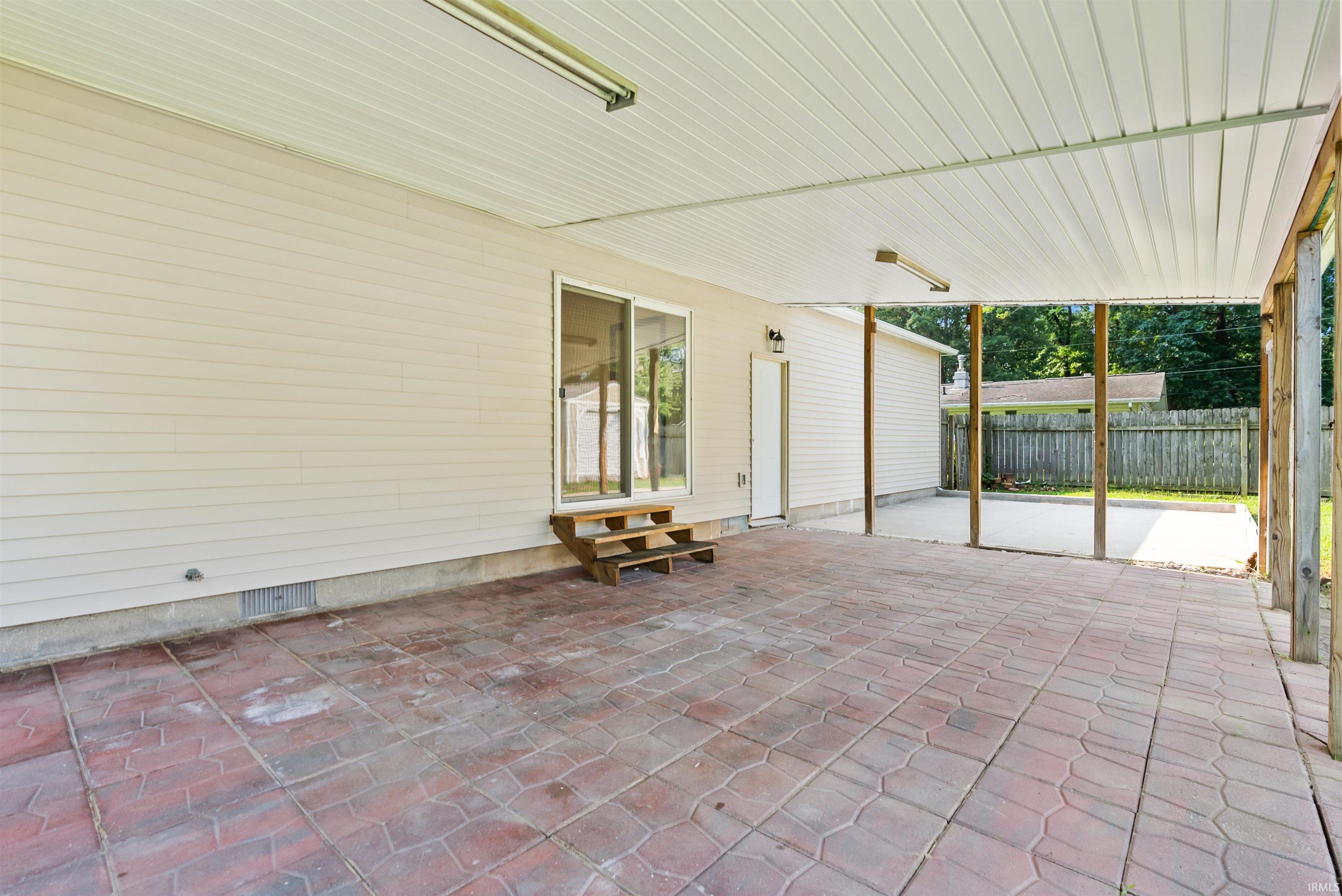 1823 Rosemont Avenue Warsaw IN 46580