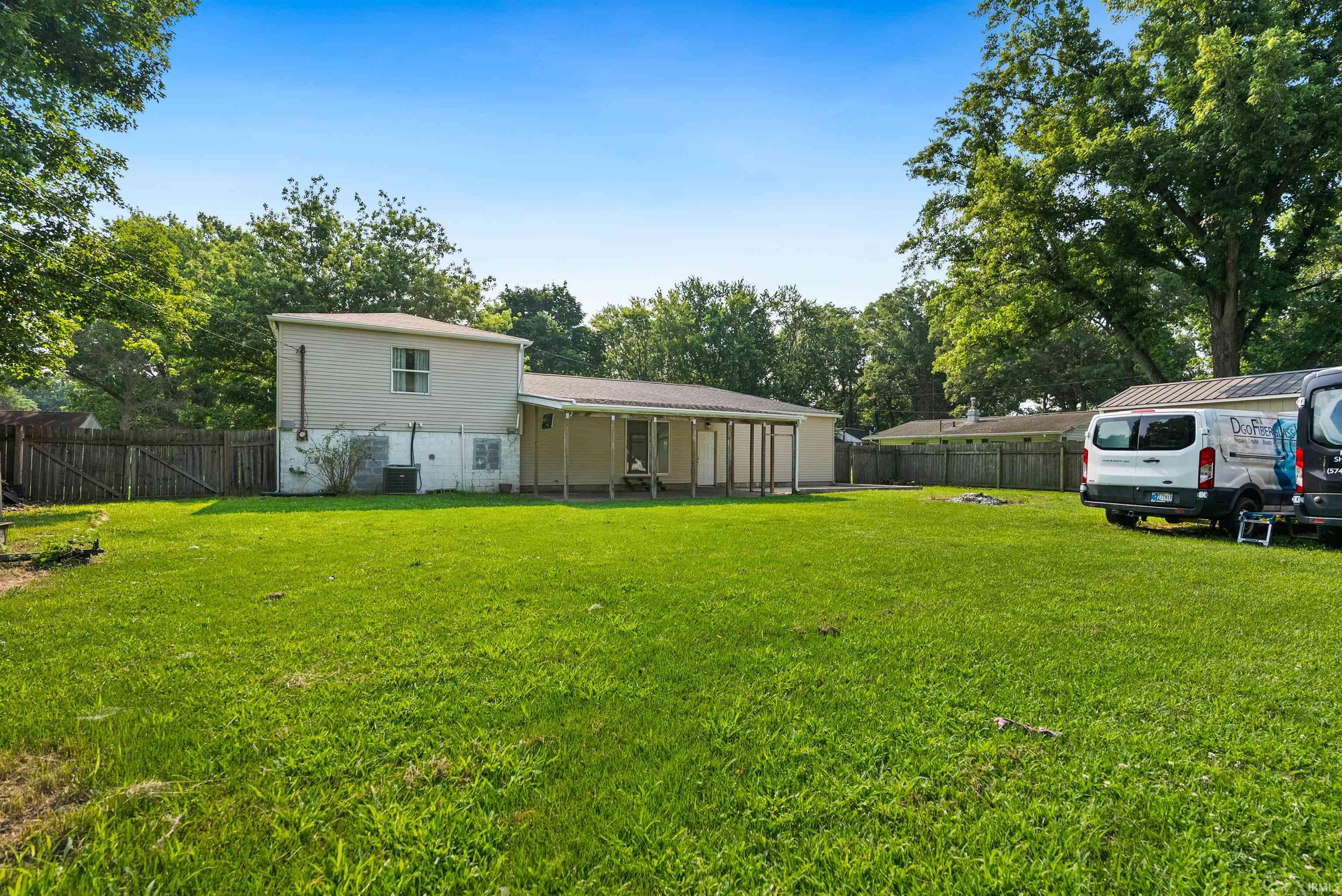 1823 Rosemont Avenue Warsaw IN 46580
