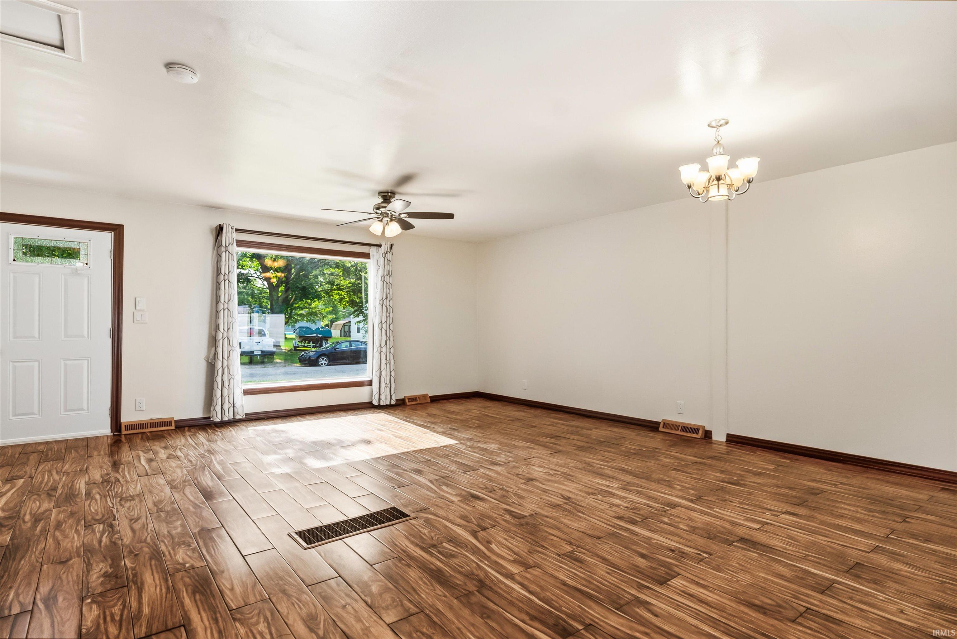1823 Rosemont Avenue Warsaw IN 46580