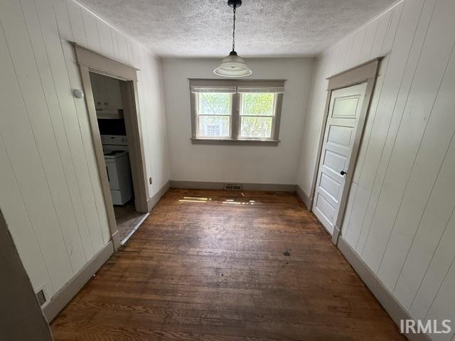 1922 Leer Street South Bend IN 46613