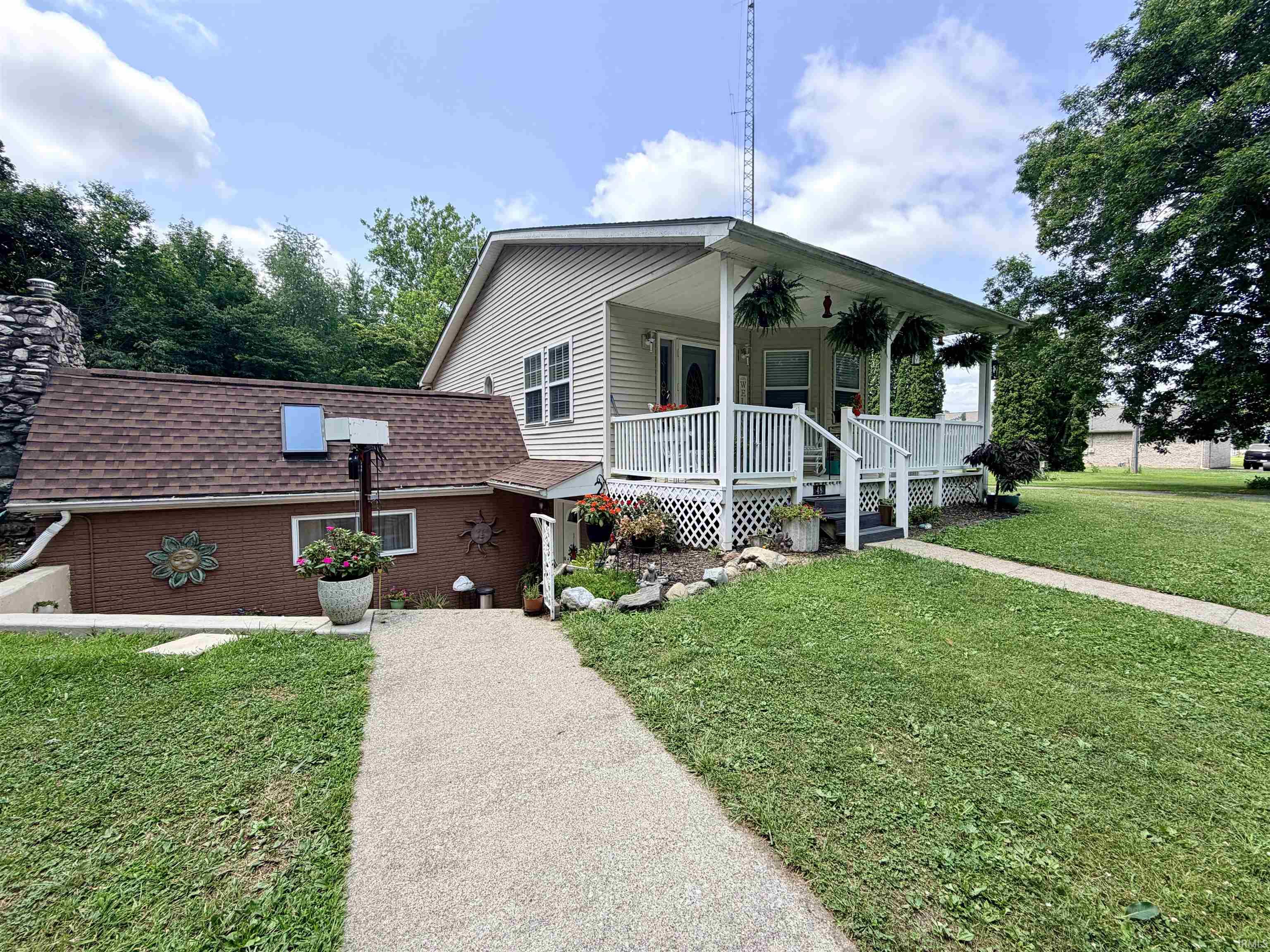 5480 S Salisbury Court Monticello IN 47960