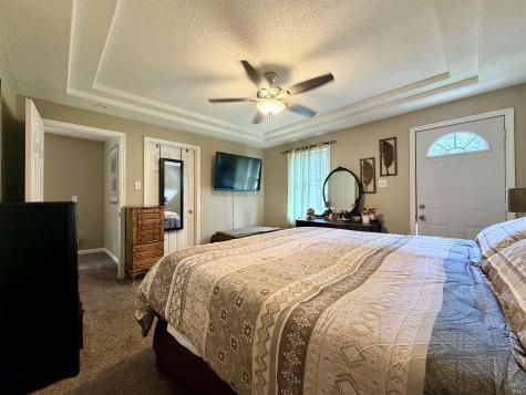 5480 S Salisbury Court Monticello IN 47960