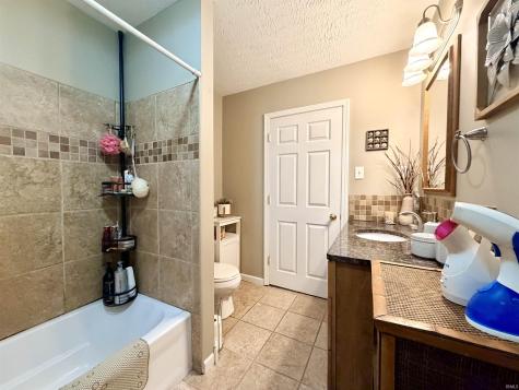5480 S Salisbury Court Monticello IN 47960