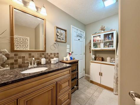 5480 S Salisbury Court Monticello IN 47960