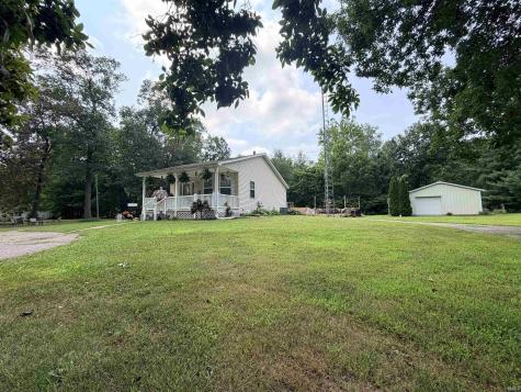 5480 S Salisbury Court Monticello IN 47960