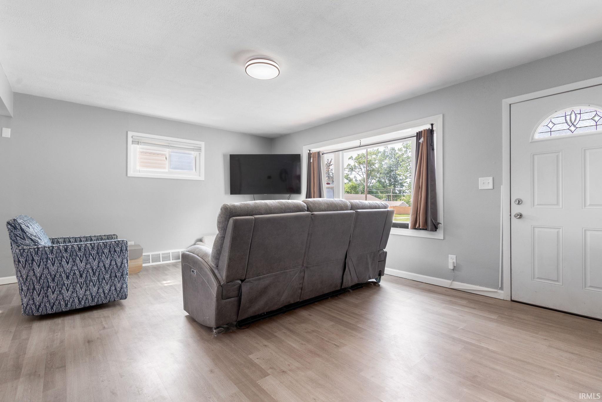 1606 E Fox Street South Bend IN 46613