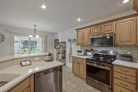 834 Saint Giles Court Evansville IN 47725