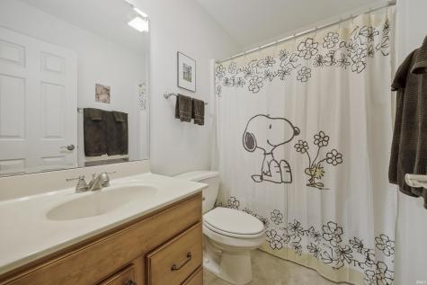 834 Saint Giles Court Evansville IN 47725