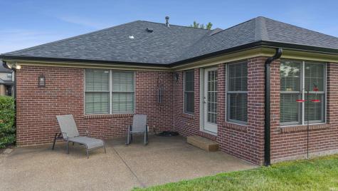 834 Saint Giles Court Evansville IN 47725