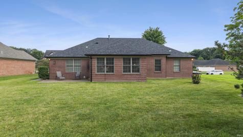 834 Saint Giles Court Evansville IN 47725
