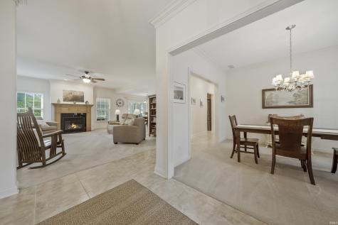 834 Saint Giles Court Evansville IN 47725